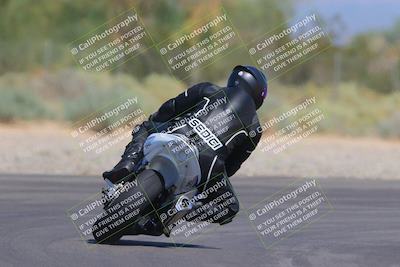 media/Sep-25-2023-Moto Forza (Mon) [[81ffa65e0a]]/B-C Group/Session 4 (Turn 2 Backside)/